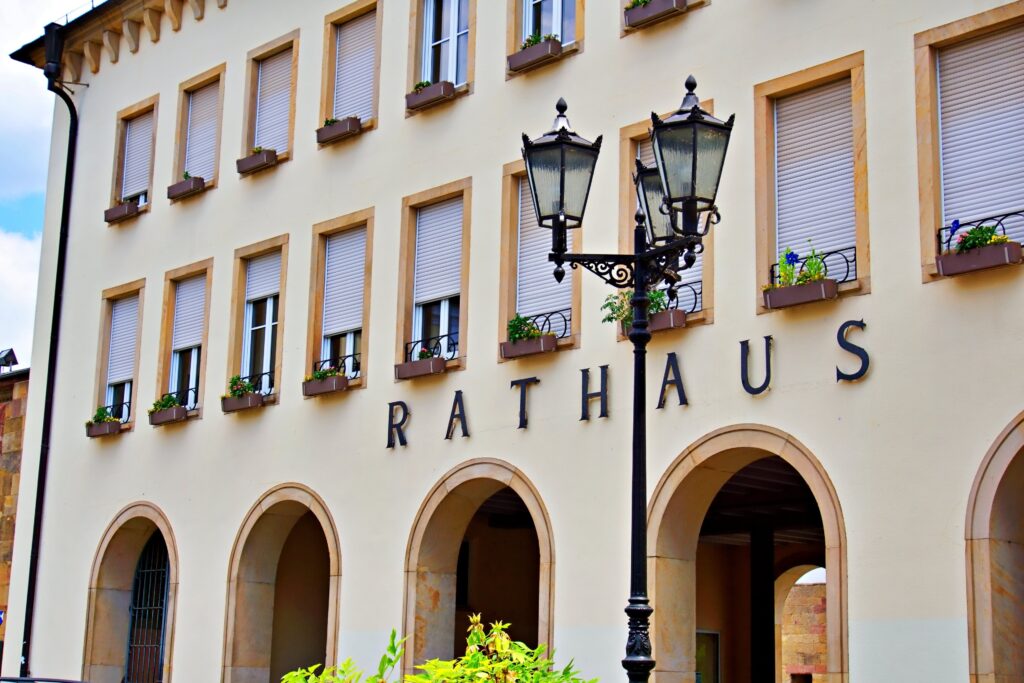 Bild von einem Rathaus