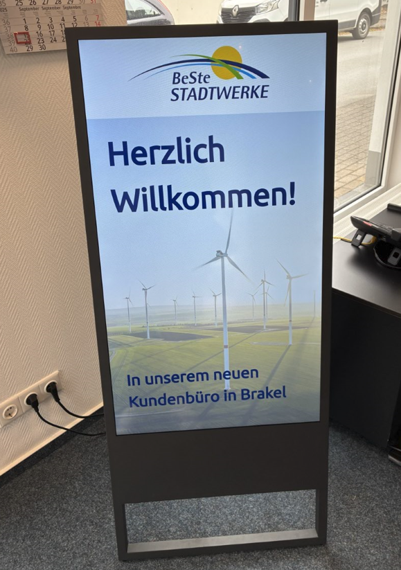 Leuchtschrift mit Willkommens Aufschrift